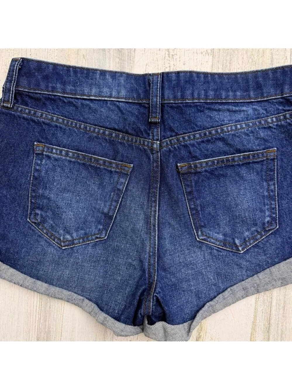 No Boundaries Women's Dark Blue High-Rise Button-Fly Jeans